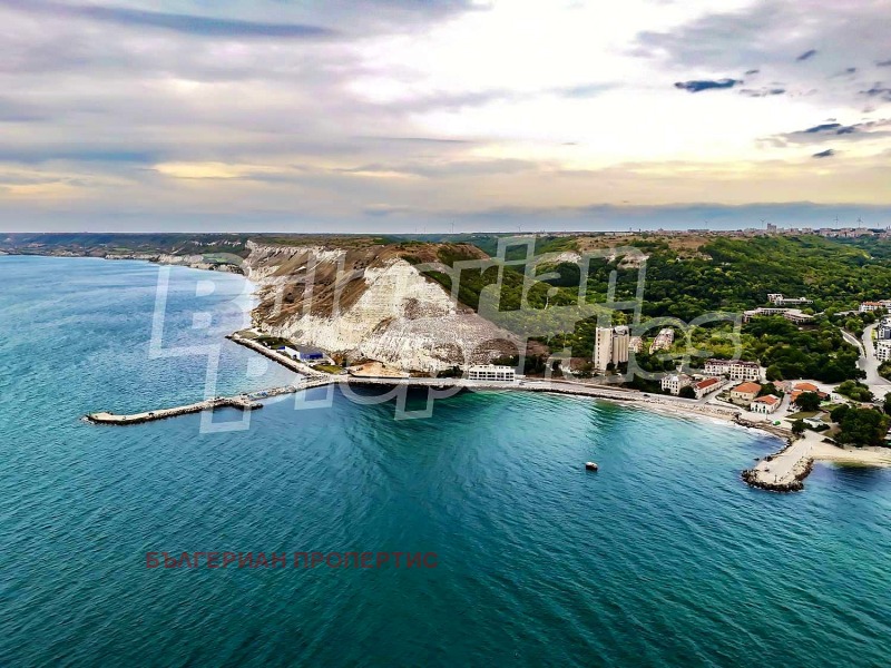 À venda  Mais de 3 quartos região Dobrich , Kavarna , 250 m² | 88872067 - imagem [16]