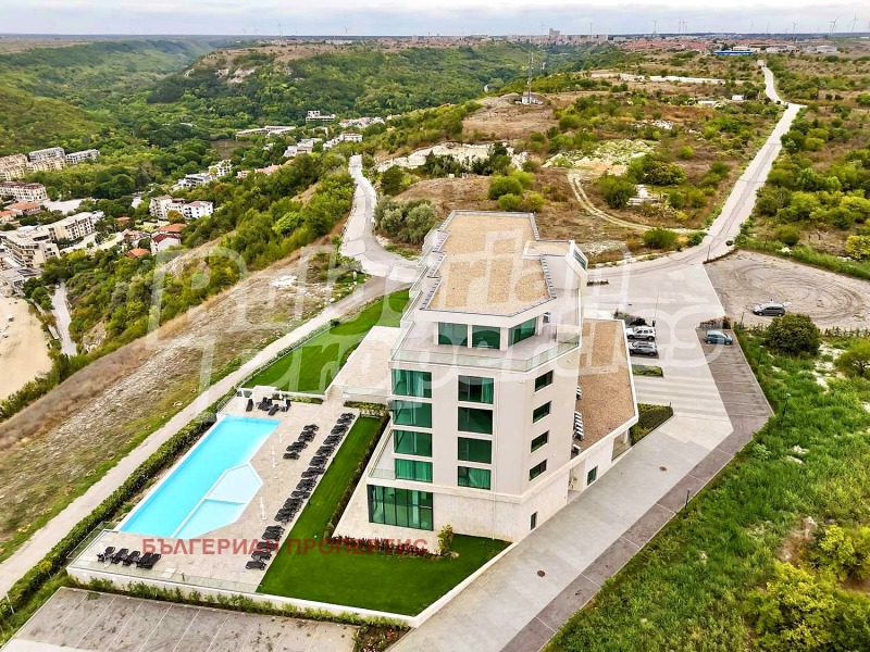 À venda  Mais de 3 quartos região Dobrich , Kavarna , 250 m² | 88872067 - imagem [12]