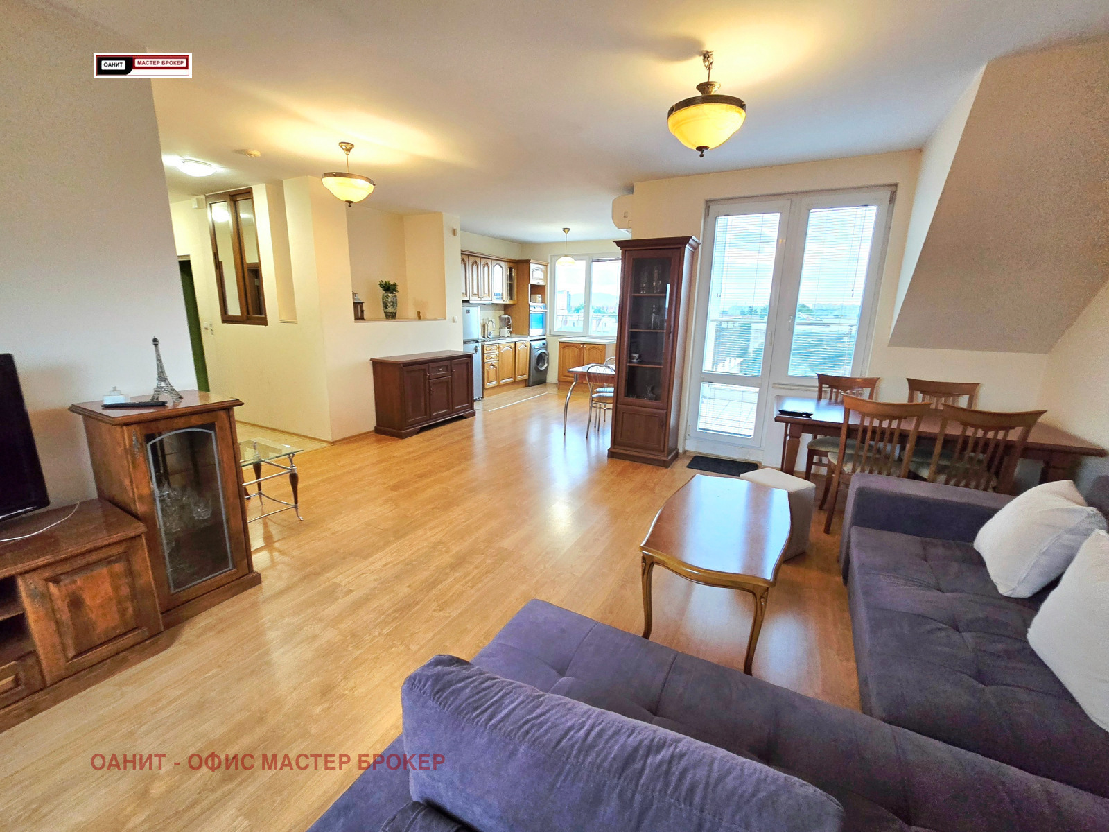 Продава 3-СТАЕН, гр. София, Оборище, снимка 2 - Апартаменти - 51396479