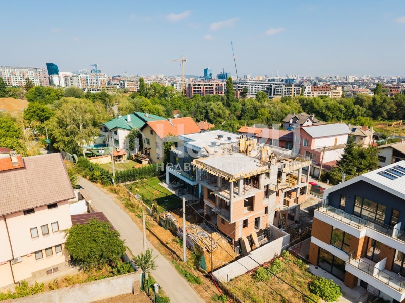 Til salg  Hus Sofia , Manastirski livadi , 209 kvm | 49045064 - billede [8]
