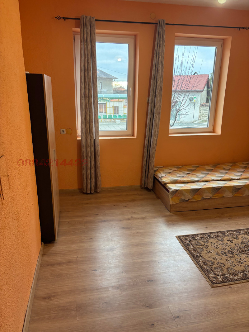 Продава КЪЩА, гр. Златица, област София област