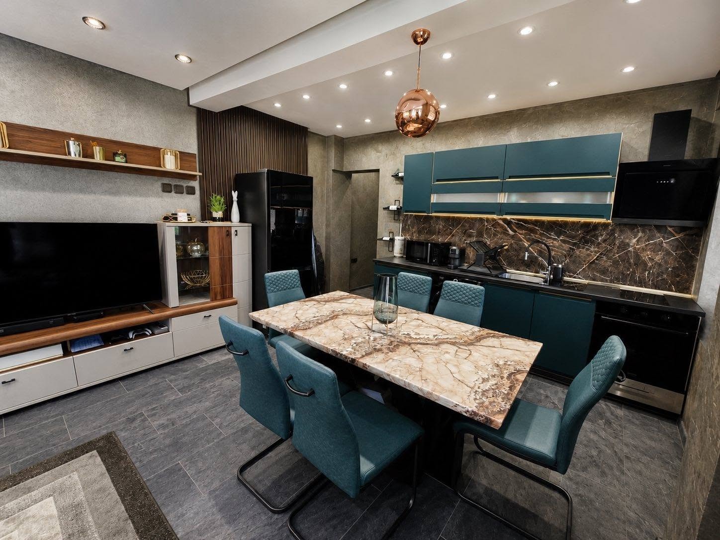 Продава 2-СТАЕН, гр. София, Център, снимка 2 - Апартаменти - 54937541