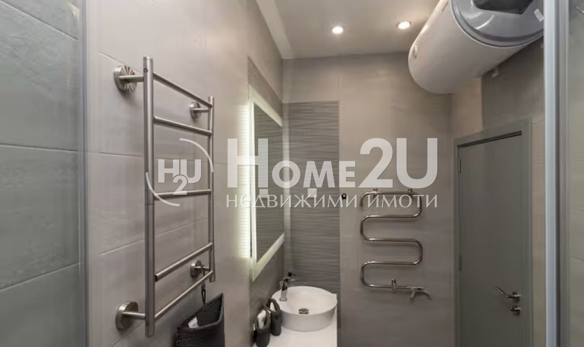 Продава 3-СТАЕН, гр. София, Център, снимка 2 - Апартаменти - 54042206