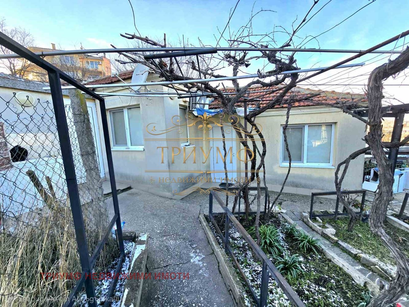Продава КЪЩА, гр. Варна, Аспарухово, снимка 2 - Къщи - 53021361