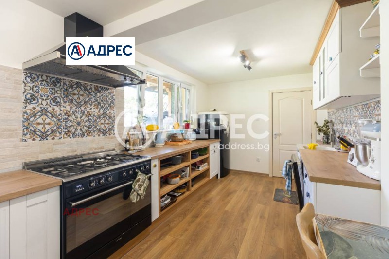 Продава КЪЩА, гр. Варна, м-т Долна Трака, снимка 10 - Къщи - 45871457