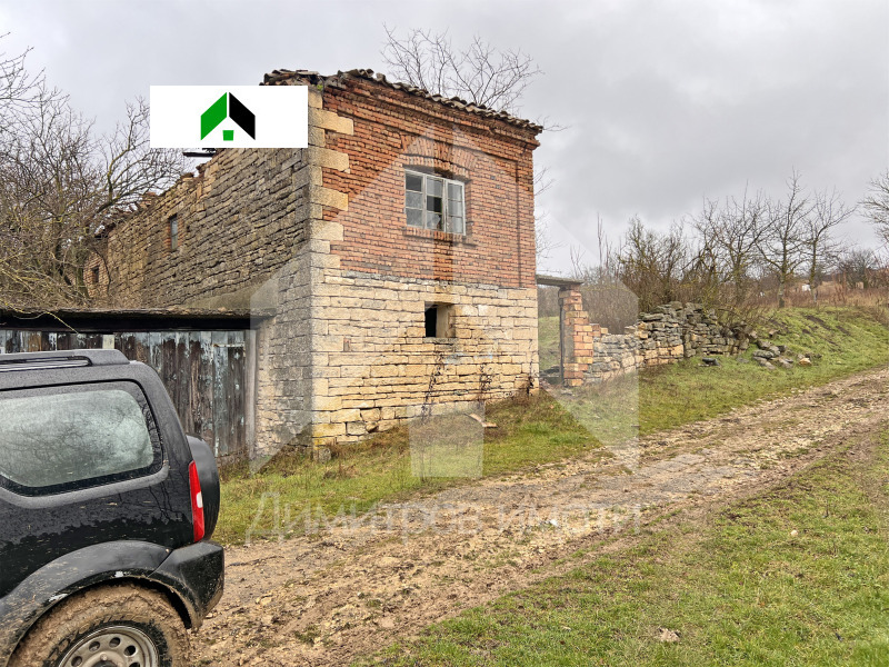 Продава КЪЩА, с. Сечище, област Шумен, снимка 10 - Къщи - 53289323