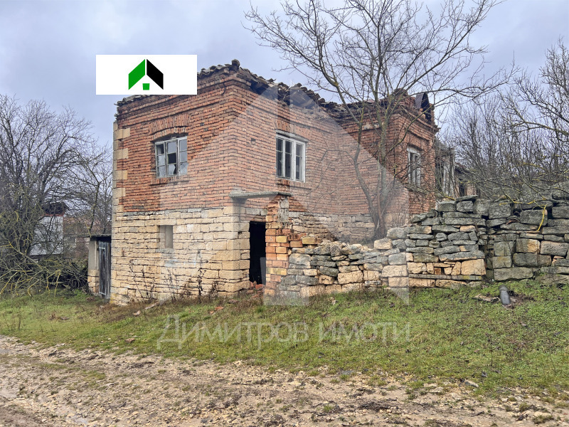 Продава КЪЩА, с. Сечище, област Шумен