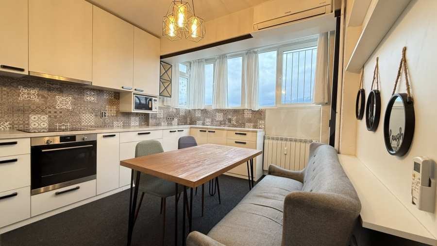 Продава 3-СТАЕН, гр. София, Красна поляна 2