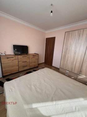 1 chambre Tsentar, Pernik 6