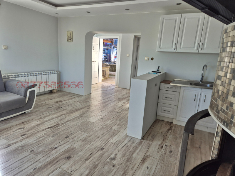 Продава КЪЩА, гр. Троян, област Ловеч, снимка 15 - Къщи - 52779227