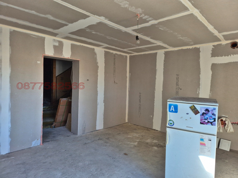 Продава КЪЩА, гр. Троян, област Ловеч, снимка 7 - Къщи - 52779227