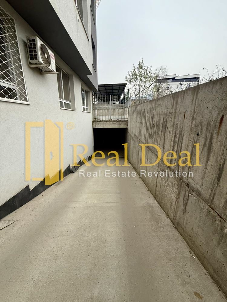 Продава ГАРАЖ, ПАРКОМЯСТО, гр. София, Малинова долина, снимка 2 - Гаражи и паркоместа - 54213791