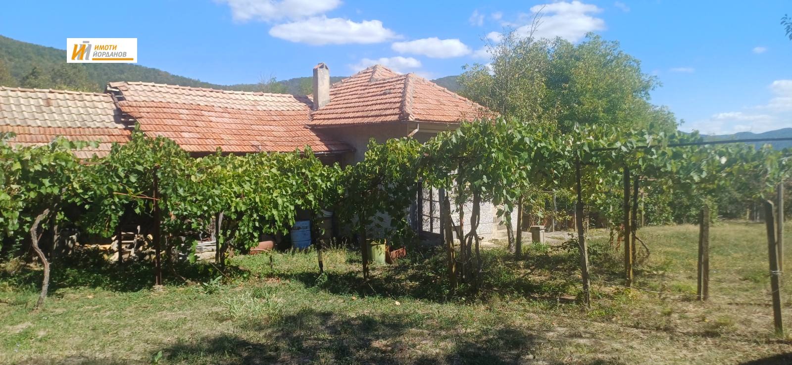 Продава КЪЩА, с. Сливовица, област Велико Търново