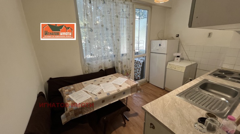 Продава  2-стаен град Пазарджик , Ставропол , 60 кв.м | 70145987 - изображение [2]