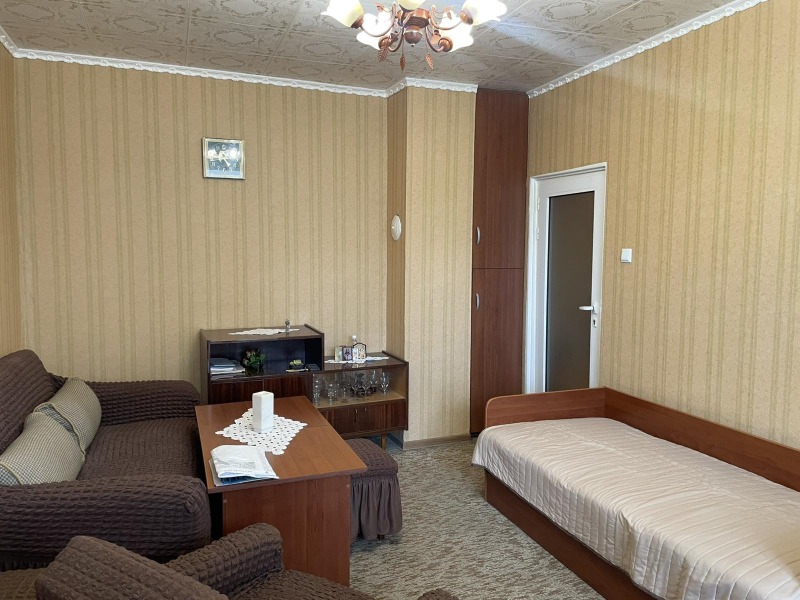 Продается  1 спальня Перник , Изток , 48 кв.м | 10655954 - изображение [2]
