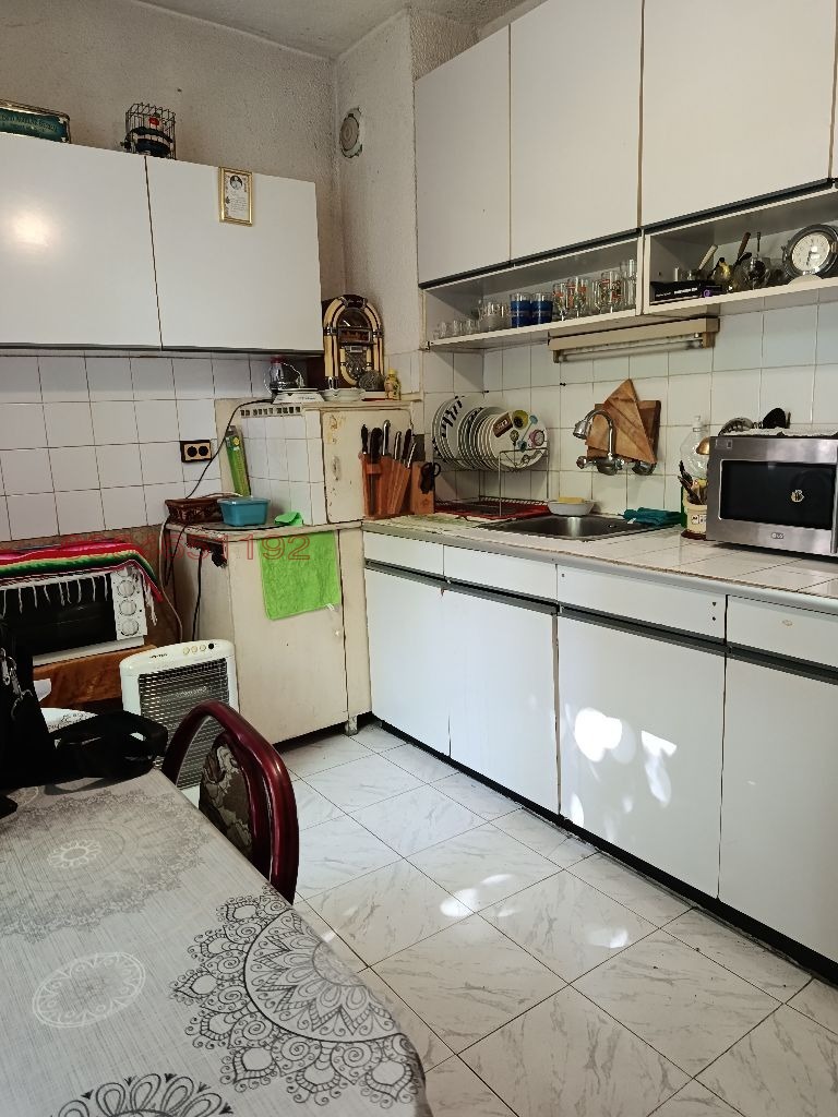 Продава 4-СТАЕН, гр. Плевен, Широк център, снимка 11 - Апартаменти - 54533623