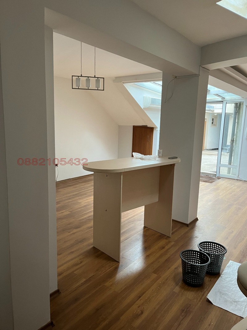 Продава ОФИС, гр. Пловдив, Център, снимка 15 - Офиси - 53559119