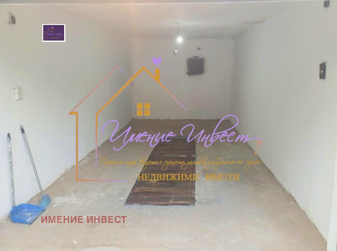 Продава ГАРАЖ, ПАРКОМЯСТО, гр. Русе, Здравец Изток, снимка 3 - Гаражи и паркоместа - 51054348