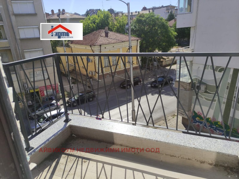 На продаж  2 спальні Плевен , Идеален център , 103 кв.м | 78036627