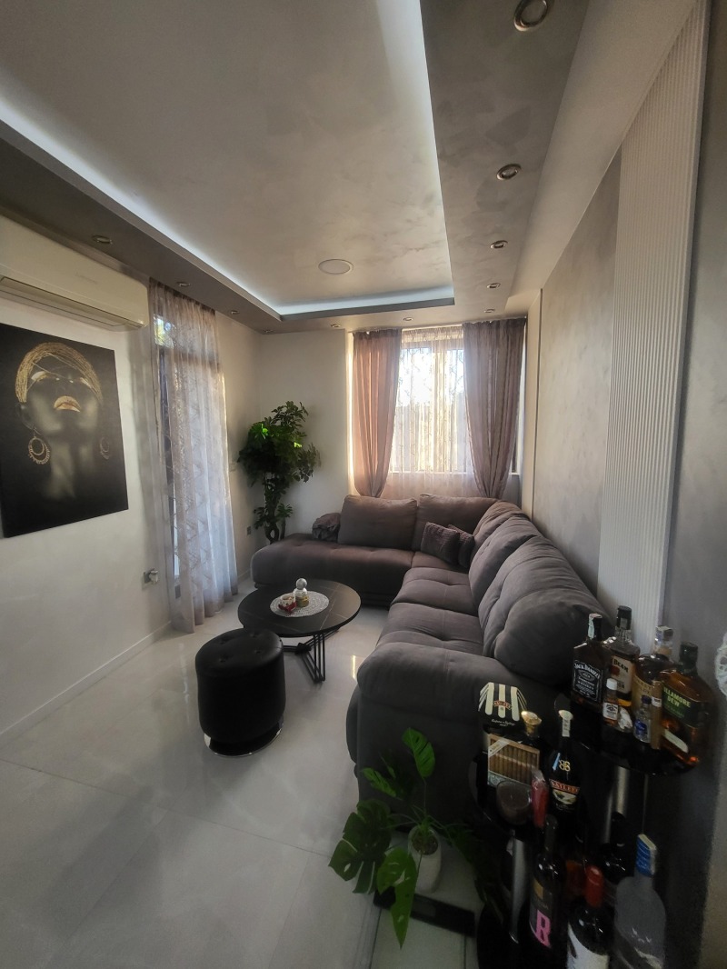 In vendita  2 camere da letto Pleven , Idealen tsentar , 100 mq | 44185743 - Immagine [15]