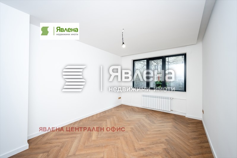 Продава 3-СТАЕН, гр. София, Център