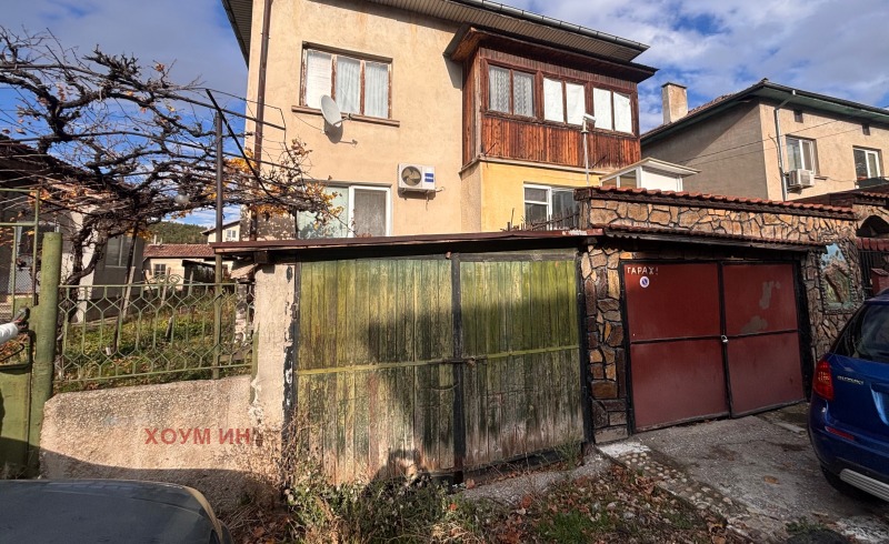 Продава  Етаж от къща област София , гр. Сливница , 96 кв.м | 33080389