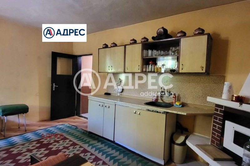 Продава КЪЩА, с. Кипра, област Варна, снимка 2 - Къщи - 50611880