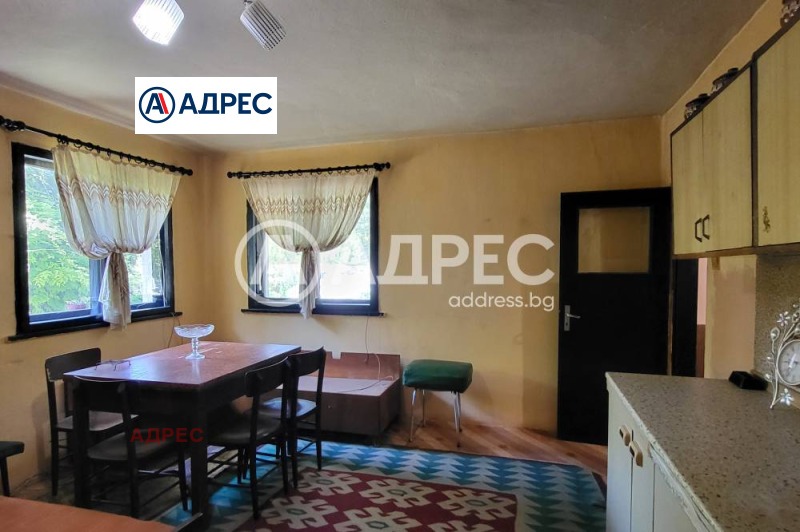 Продава КЪЩА, с. Кипра, област Варна, снимка 4 - Къщи - 50611880