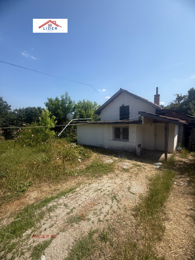 Продава  Къща област Плевен , с. Буковлък , 123 кв.м | 28901829