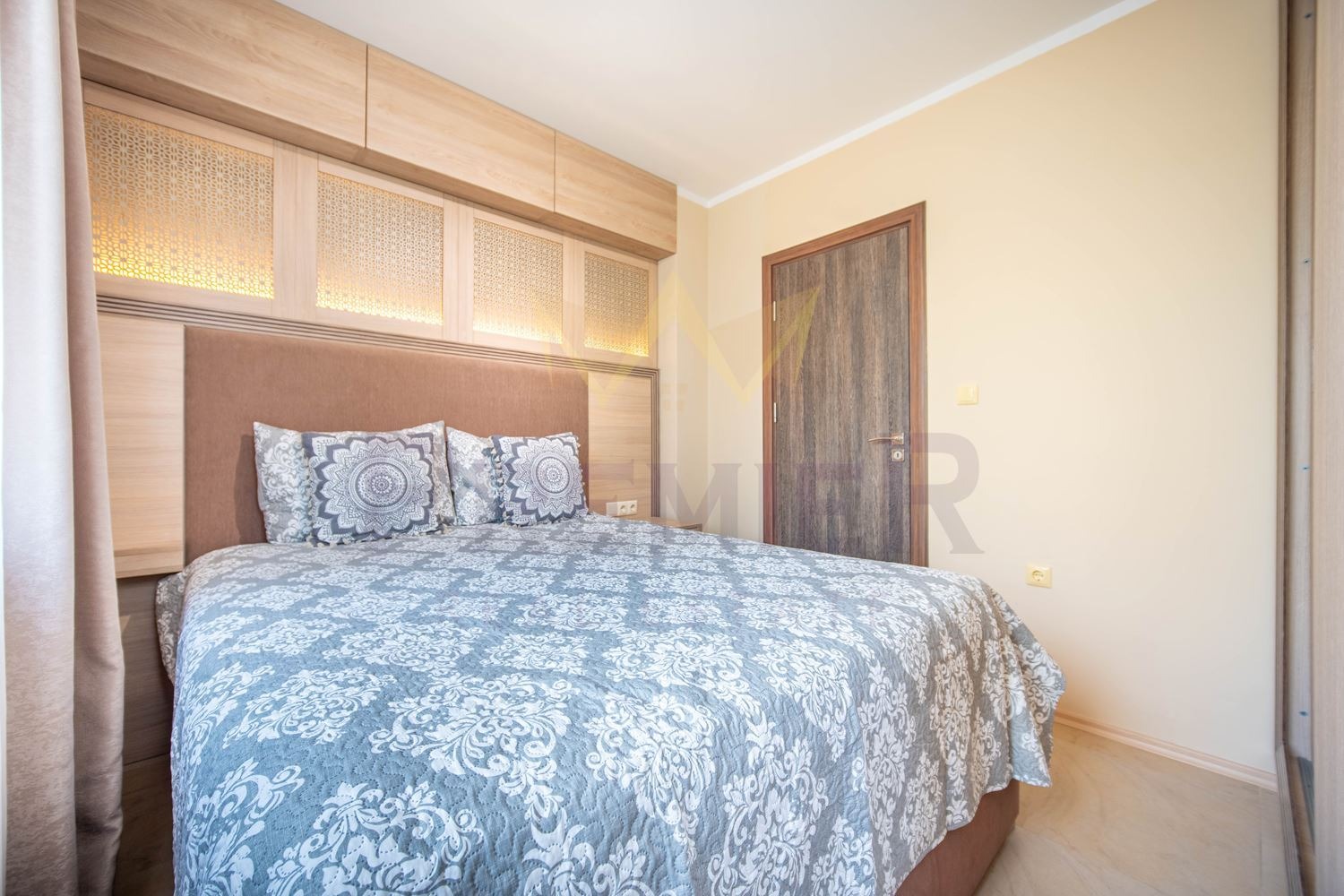 Продава 3-СТАЕН, гр. Варна, м-т Ален мак, снимка 3 - Апартаменти - 54027478