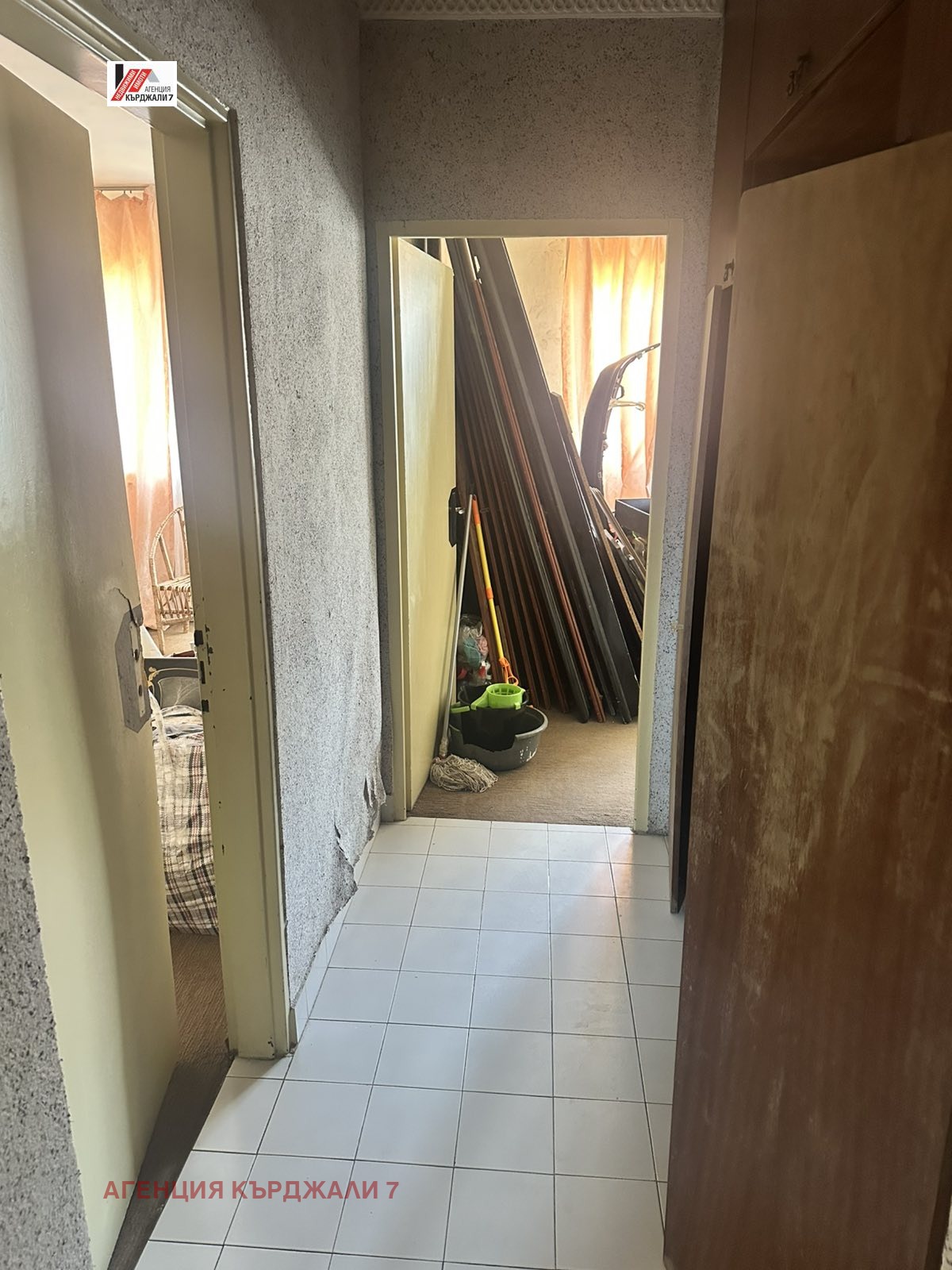 Продава МНОГОСТАЕН, гр. Кърджали, Възрожденци, снимка 8 - Апартаменти - 54797995