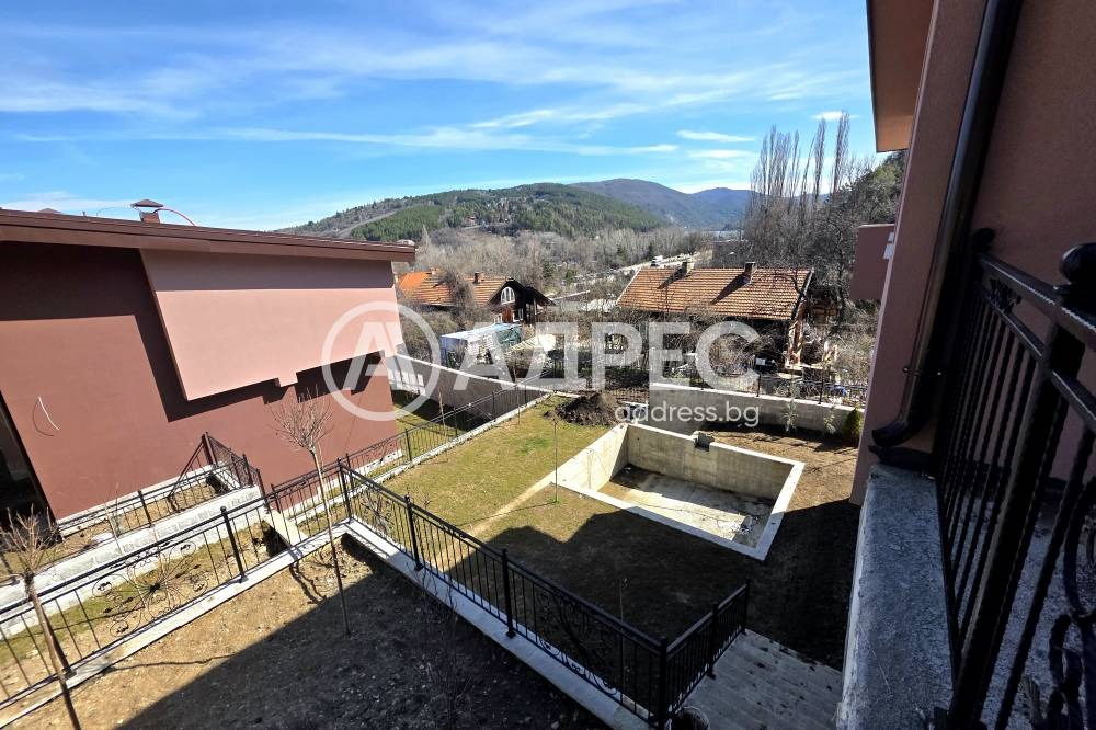 Продава КЪЩА, гр. София, с. Панчарево, снимка 6 - Къщи - 54735954
