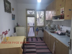 3 bedroom Druzhba 3, Ruse 5