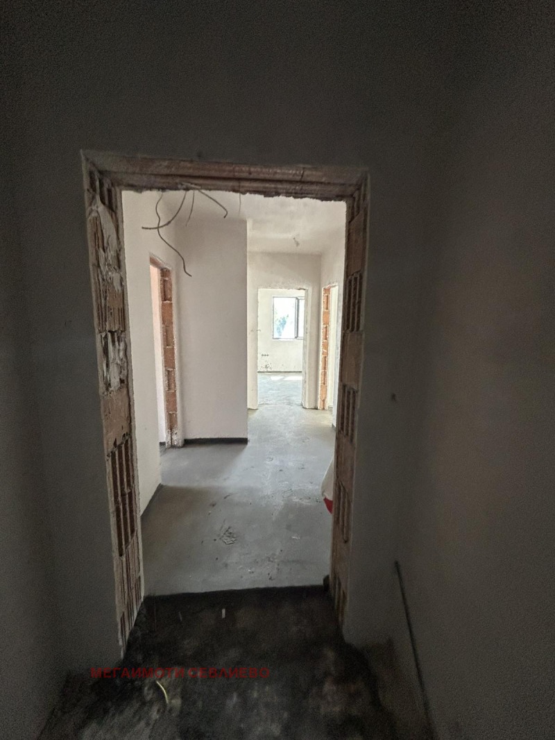 Продава  3-стаен област Габрово , гр. Севлиево , 95 кв.м | 73950106