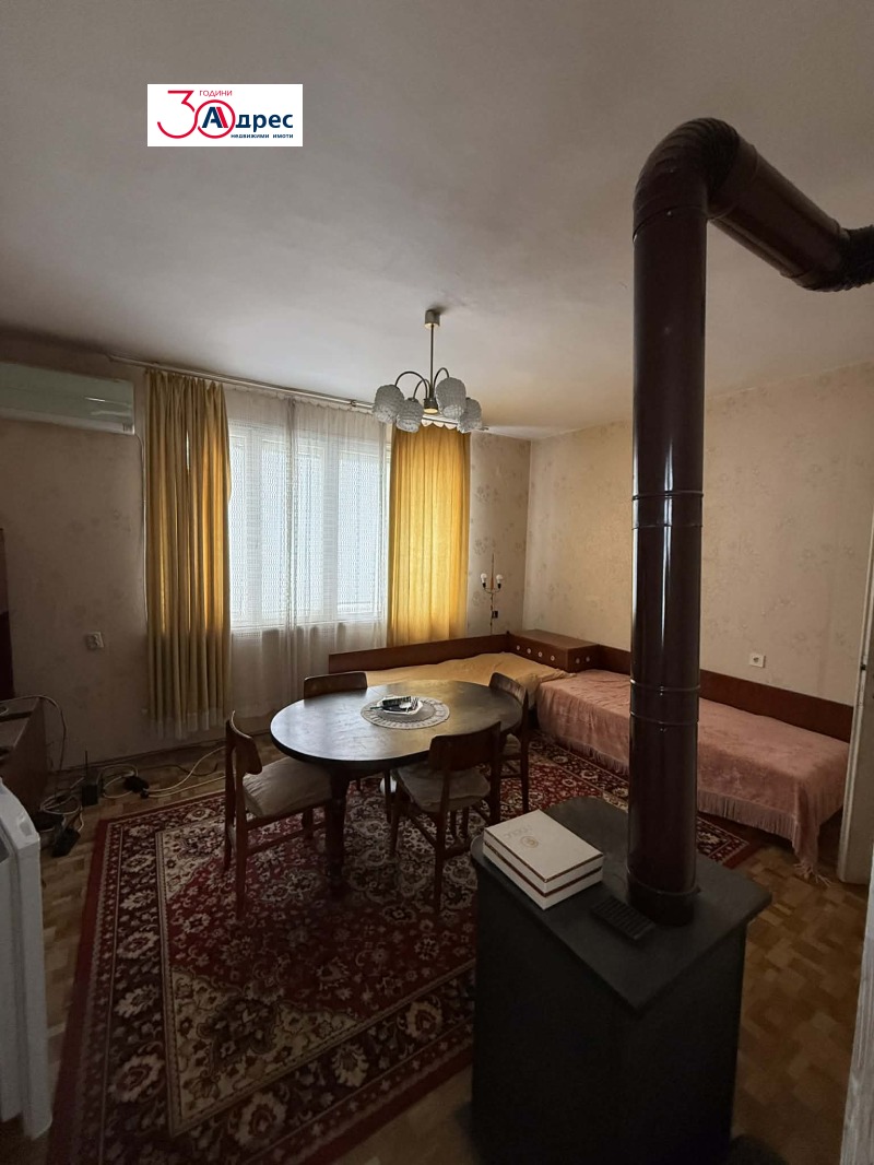 Продава ЕТАЖ ОТ КЪЩА, гр. Добрич, Свети Георги