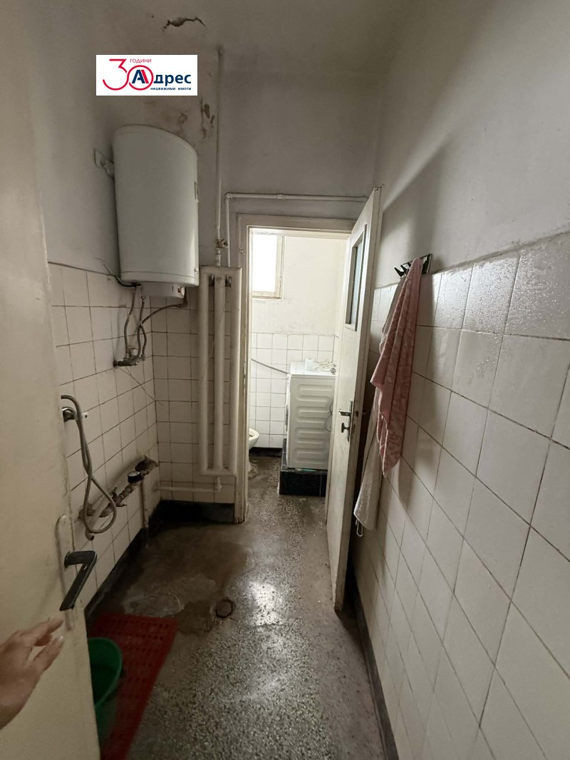 Продава ЕТАЖ ОТ КЪЩА, гр. Добрич, Свети Георги, снимка 10 - Етаж от къща - 53494078