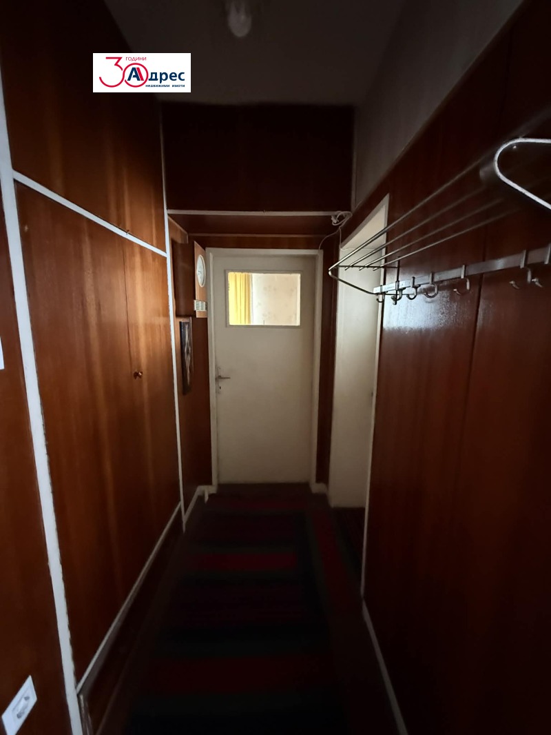 Продава ЕТАЖ ОТ КЪЩА, гр. Добрич, Свети Георги, снимка 11 - Етаж от къща - 53494078