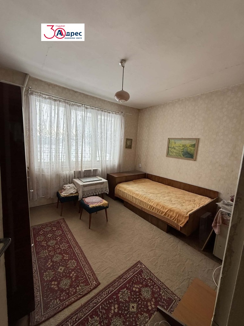 Продава ЕТАЖ ОТ КЪЩА, гр. Добрич, Свети Георги, снимка 9 - Етаж от къща - 53494078