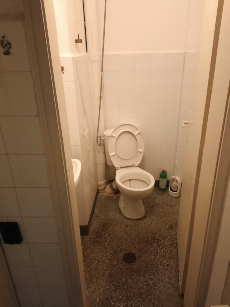 Продава ЕТАЖ ОТ КЪЩА, гр. Разград, Варош, снимка 4 - Етаж от къща - 53529295