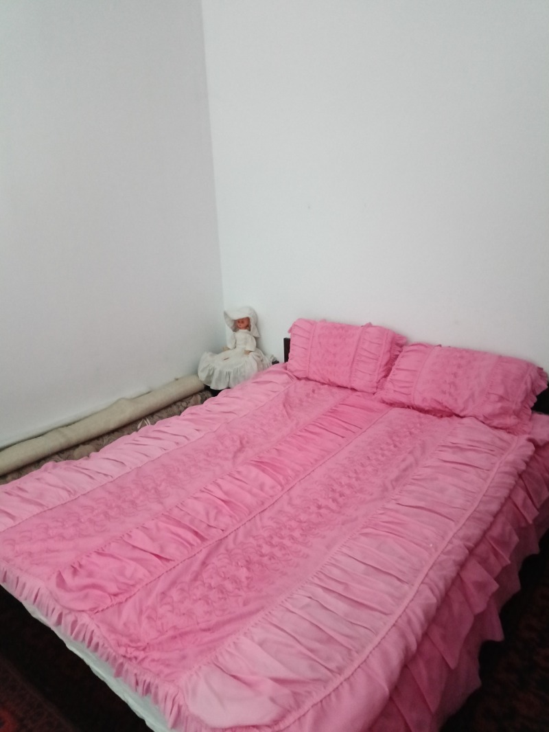 Продава ЕТАЖ ОТ КЪЩА, гр. Разград, Варош