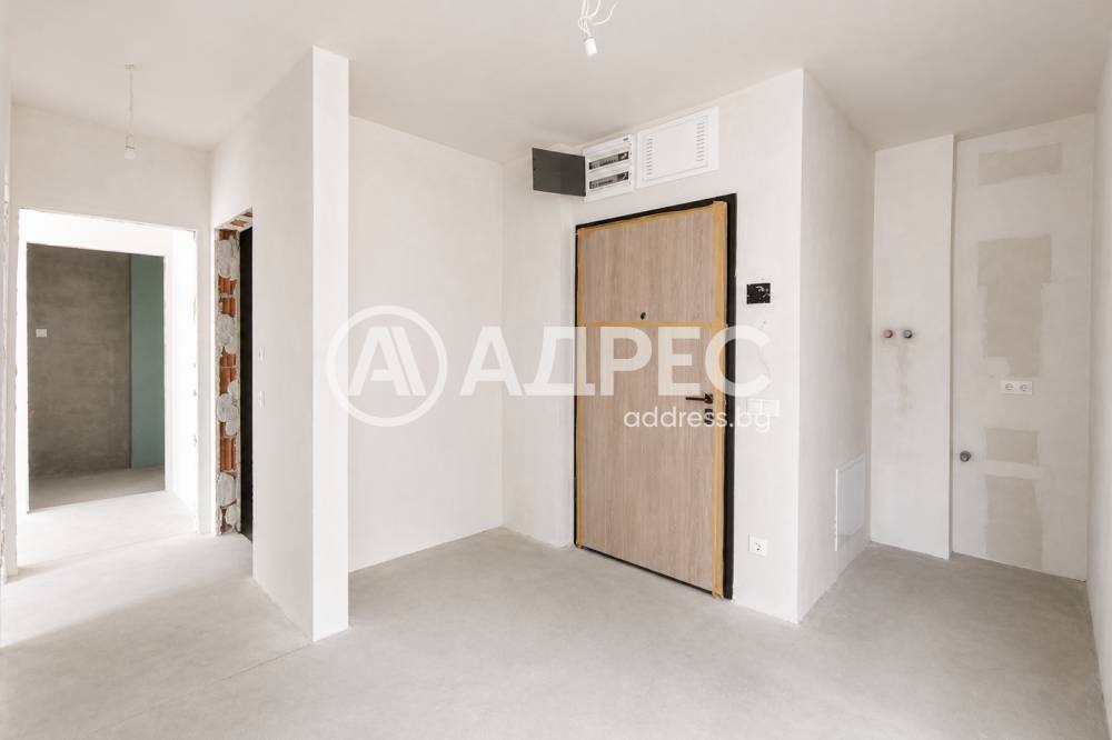 Продава МНОГОСТАЕН, гр. София, Лагера, снимка 5 - Апартаменти - 55922001