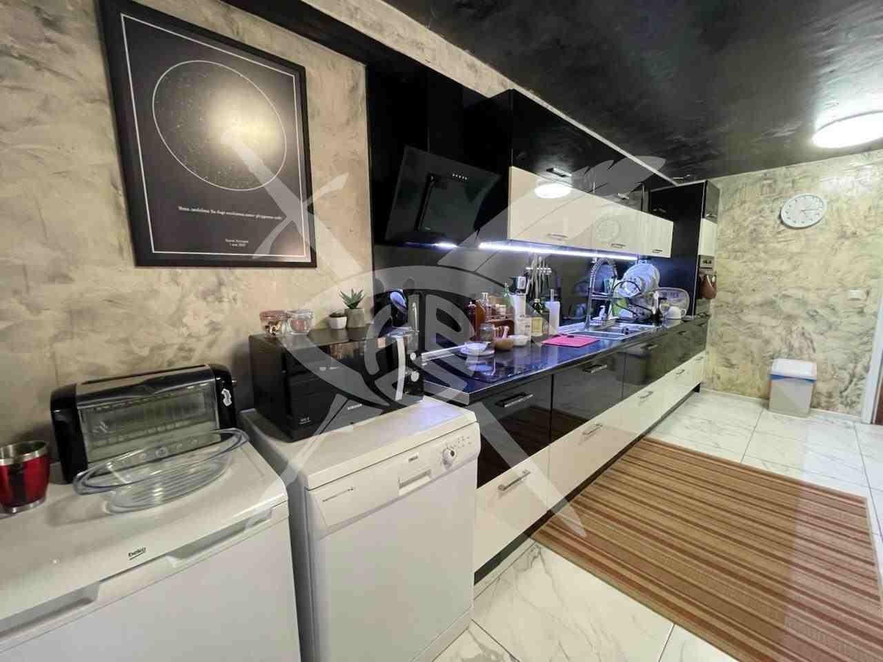 Продава КЪЩА, гр. Бургас, с. Твърдица, снимка 2 - Къщи - 54136565