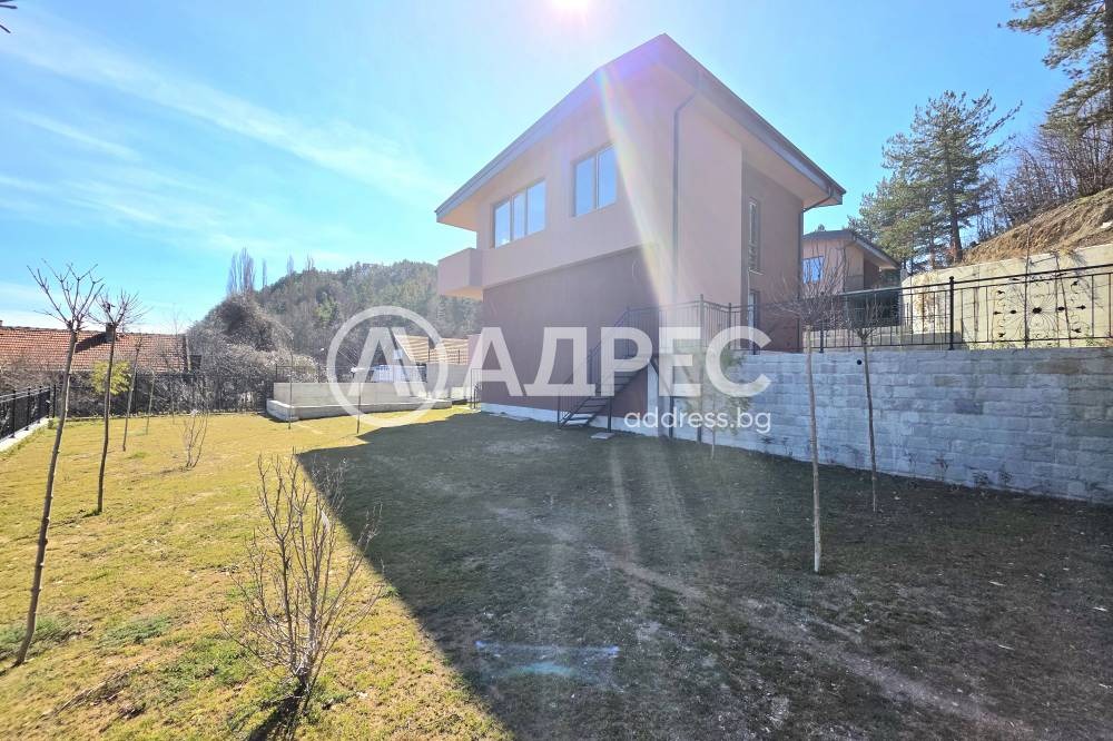 Продава КЪЩА, гр. София, с. Панчарево, снимка 2 - Къщи - 55626590
