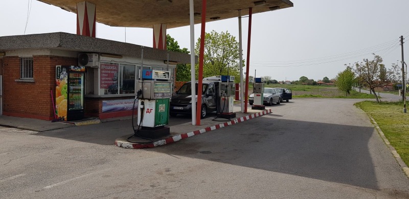 Продава БЕНЗИНОСТАНЦИЯ/ГАЗСТАНЦИЯ в област Сливен, с. Пет могили - 1427 кв.м / 75 000 € » 146 687.25 лв., МЕГА ИМОТИ М