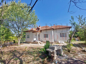 Casa Rusalia, região Veliko Tarnovo 1