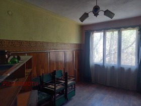 Hus Samokov, region Sofia 1
