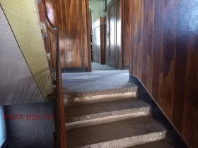 Hus Samokov, region Sofia 7