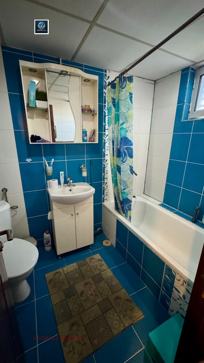 Продава  3-стаен град Разград , Освобождение , 90 кв.м | 35694571 - изображение [15]