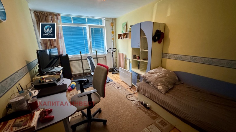 Продава  3-стаен град Разград , Освобождение , 90 кв.м | 35694571 - изображение [11]