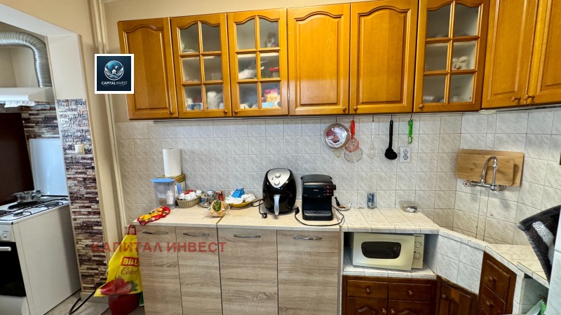 Продава  3-стаен град Разград , Освобождение , 90 кв.м | 35694571 - изображение [2]